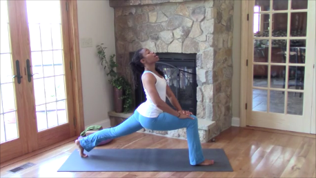 The Perfect Lunge for an Open and Balanced Hip Flexor